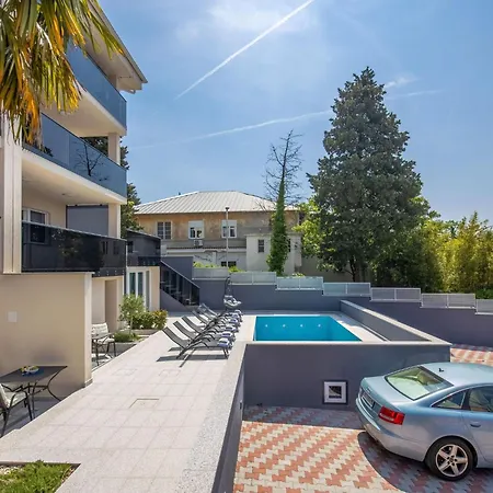 Appartamento Moderne In Mit Pool By Interhome Crikvenica